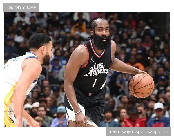 快船乔治23.7分侧翼得分能力 3D属性兼具持球